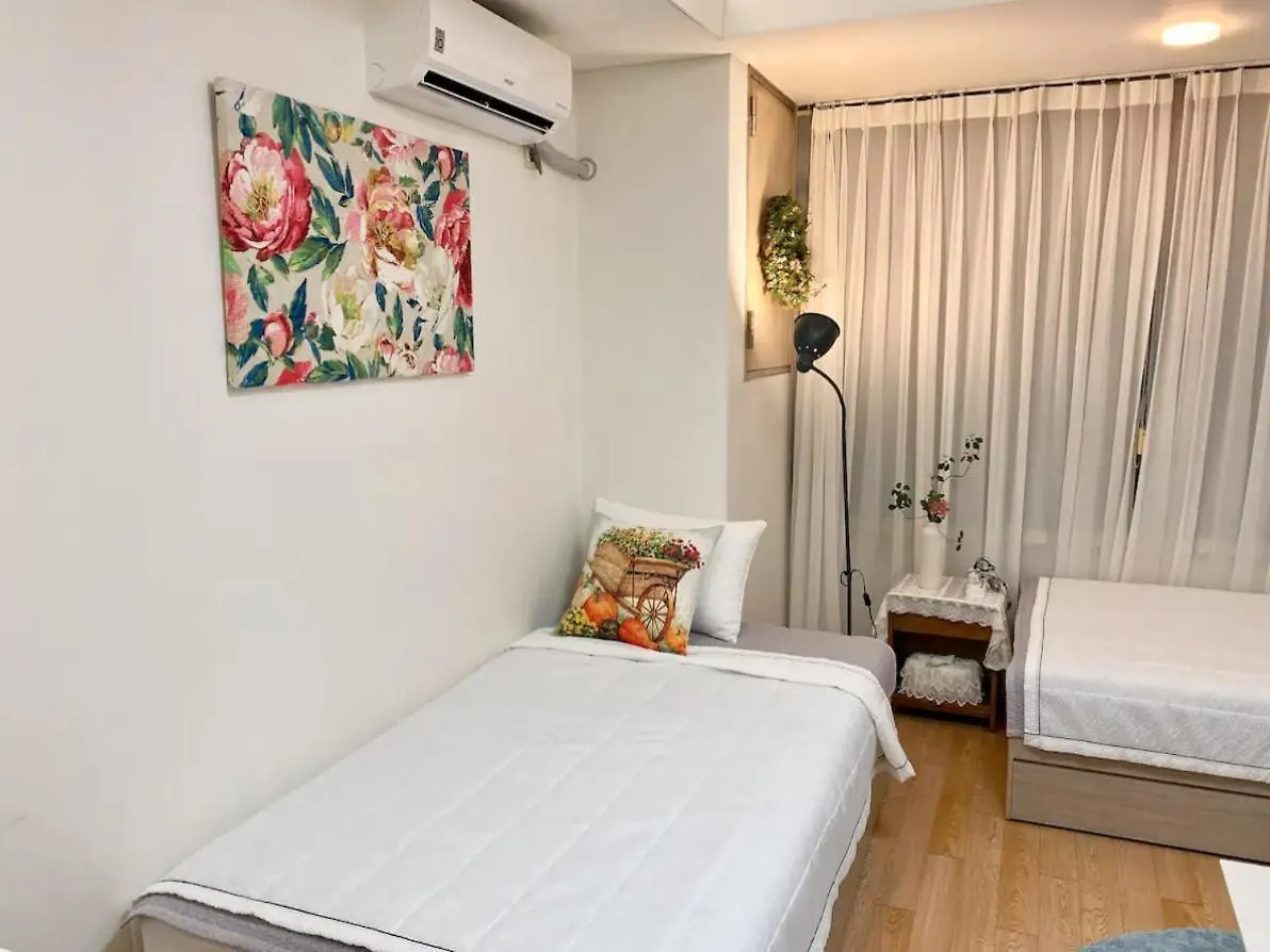 Ferienwohnung Gangnam Station Fun House Seoul